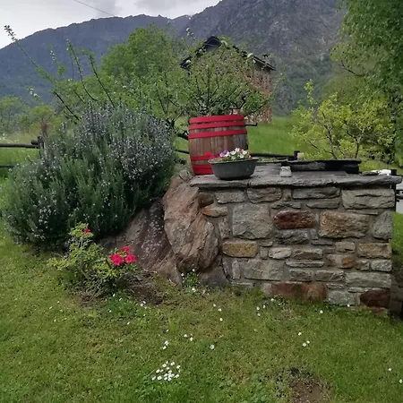 Ranch Dei Salassi Chalet Lillianes
